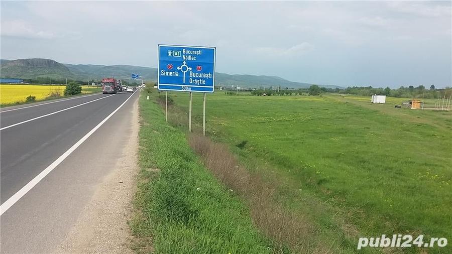 Teren de 5800 mp, în Central