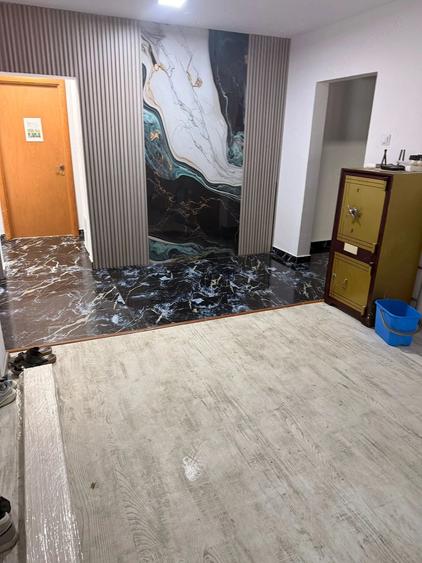 Apartament cu 4 camere decomandat în Vitan