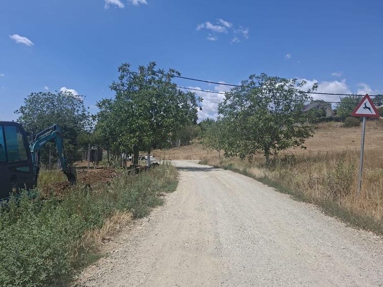Teren de 675 mp, în Oncea