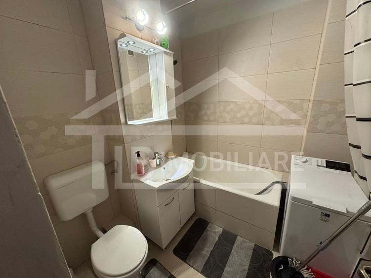Apartament cu 3 camere decomandat, mobilat în Diamant