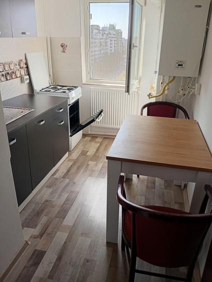 Garsonieră decomandată în Micro 3