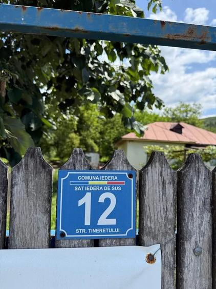 Teren de 3000 mp, în Iedera