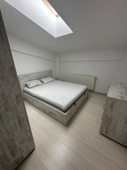 Apartament cu 2 camere semidecomandat în Viilor