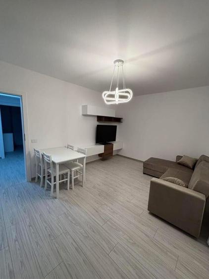 Apartament cu 3 camere, mobilat în Cug