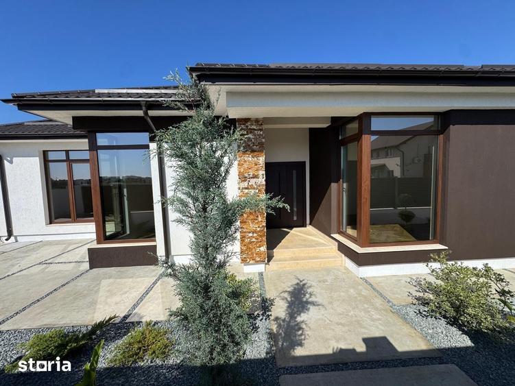 Casă cu 6 camere cu Teren 500 Mp în Clinceni