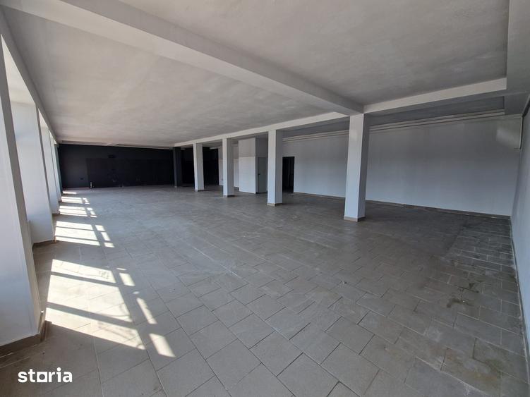 Spațiu comercial, de 380 mp, în Ciofrângeni