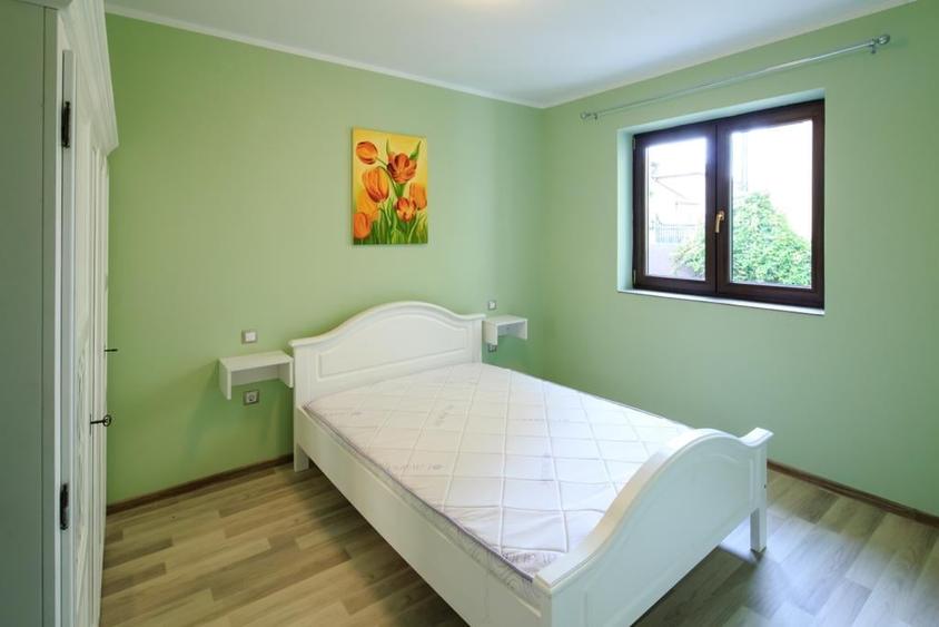 Apartament cu 3 camere în Trei Stejari