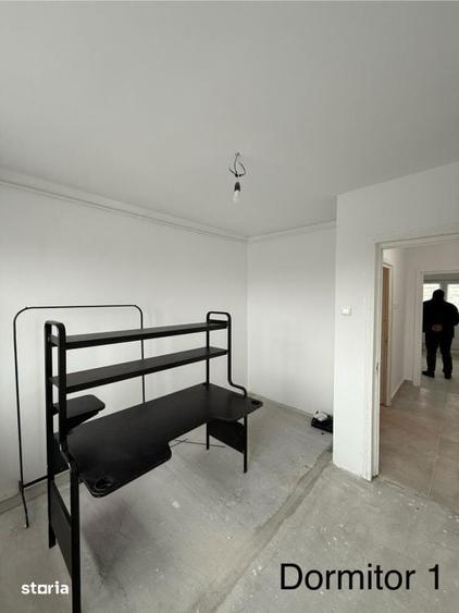 Apartament cu 3 camere semidecomandat în Nord