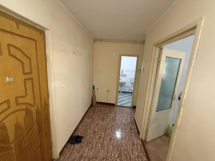 Apartament cu 2 camere decomandat în Anda