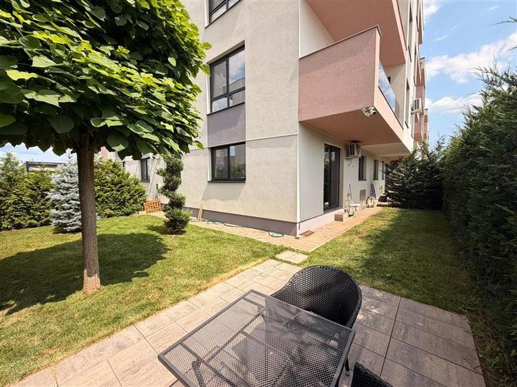 Apartament cu 2 camere decomandat în Albert