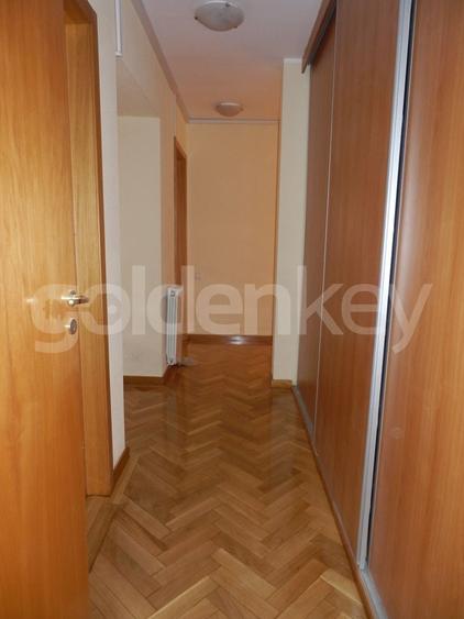 Apartament spatios cu 5 camere | garaj si boxa - 7