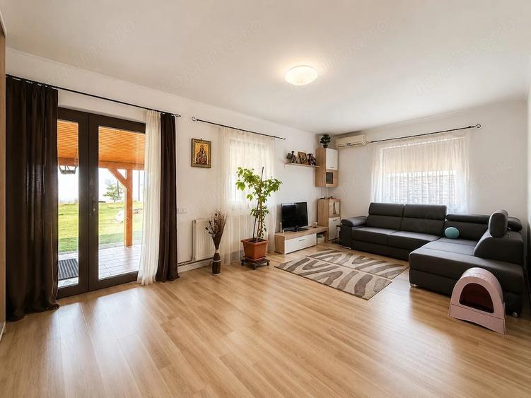 Casă cu Teren 2800 Mp în Central