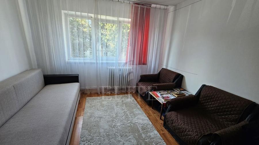 Apartament 2 camere în zona STR. LUNII - 4