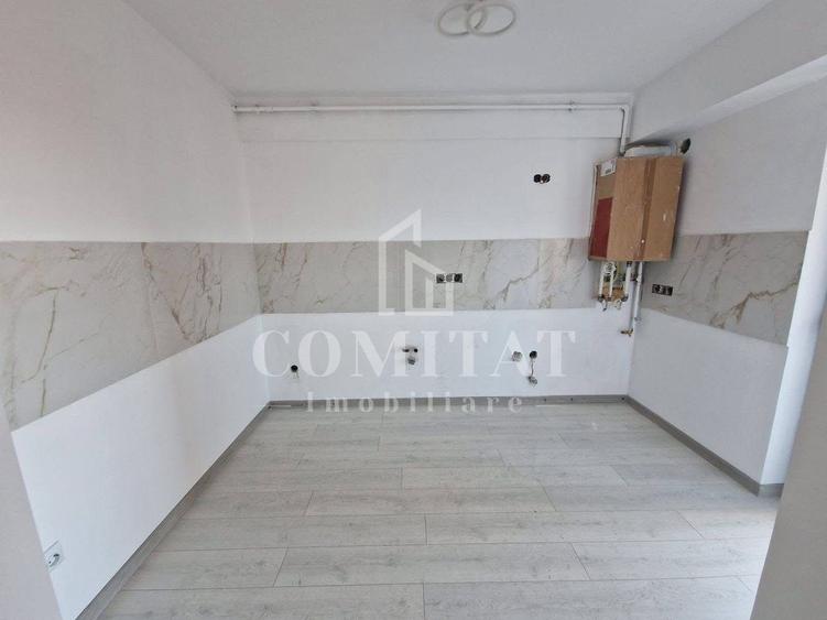 Apartament cu 3 camere semidecomandat în Someșeni