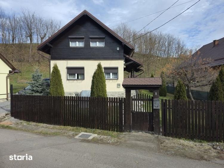 Casa de vanzare in Subcetate - 2