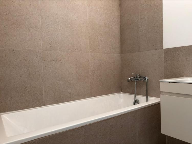 Apartament cu 2 camere în Podu Roș
