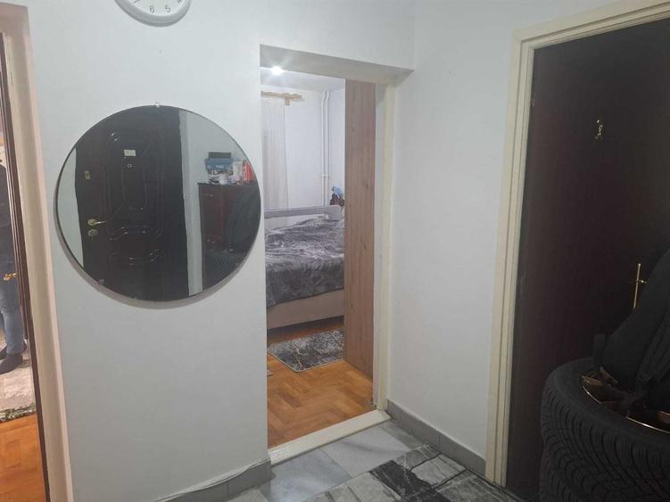 Apartament cu 2 camere decomandat în Exterior Vest