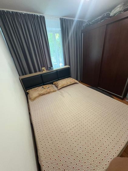 Apartament cu 3 camere semidecomandat în Pantelimon