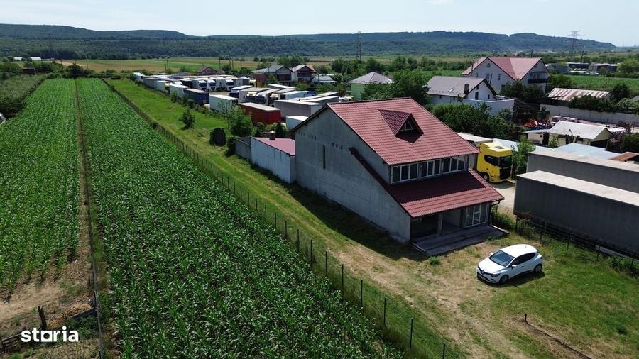 Casă cu 4 camere în Mărăcineni
