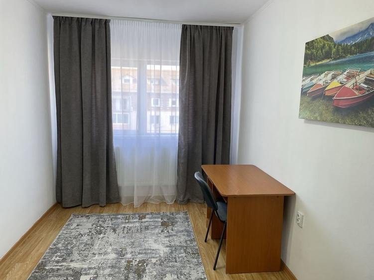 Apartament cu 3 camere decomandat în Terezian