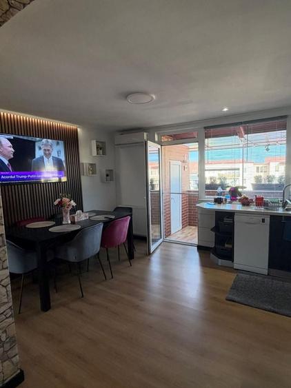 Apartament cu 3 camere în Florești