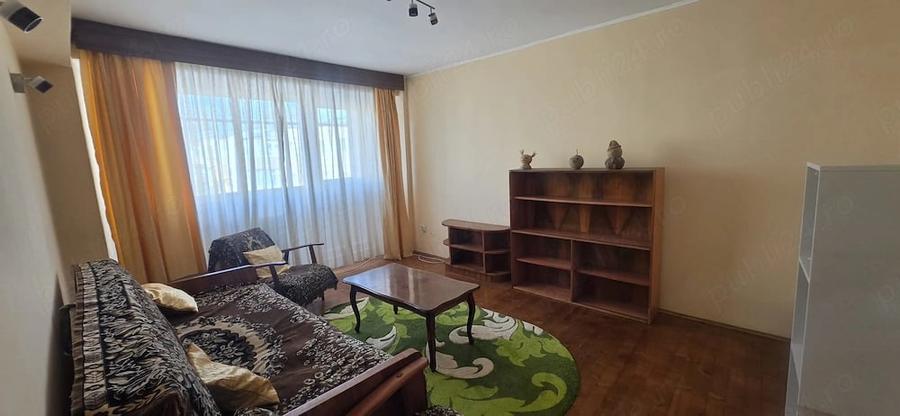 Apartament cu 3 camere decomandat în Ultracentral