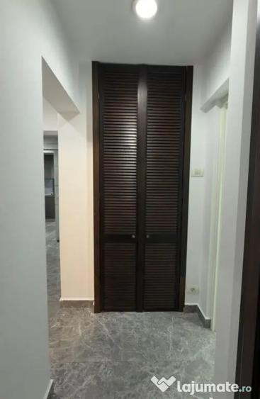 Apartament cu 3 camere decomandat în Giurgiului