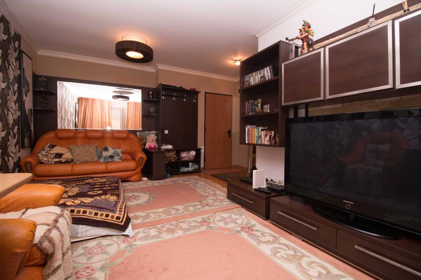 Apartament cu 2 camere semidecomandat, mobilat în Platoul Izvor