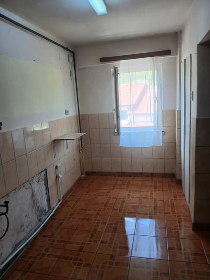 Apartament cu 3 camere decomandat în Fizeșu Gherlii