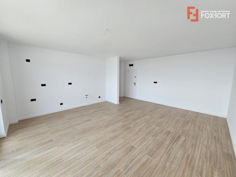 Apartament cu 3 camere în Torontalului