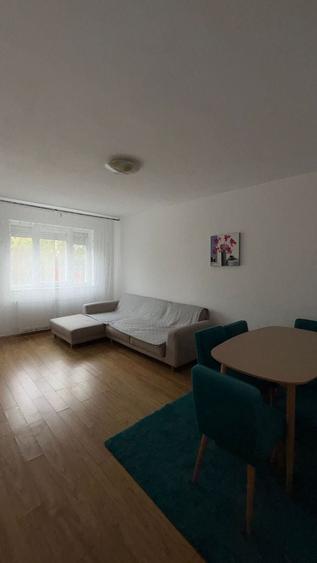 Apartament cu 2 camere decomandat în Cetate
