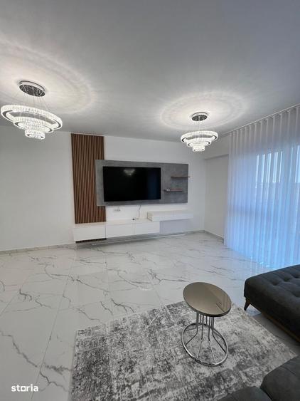 Apartament cu 2 camere decomandat în Universitate