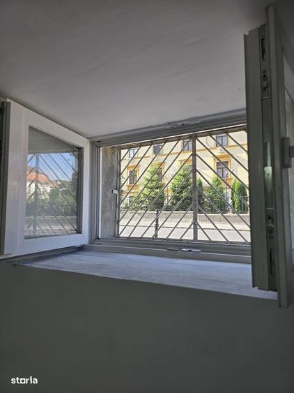 Garsoniera de vanzare centru istoric Brasov - 12