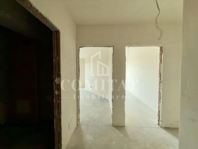 Apartament cu 4 camere semidecomandat în Zorilor