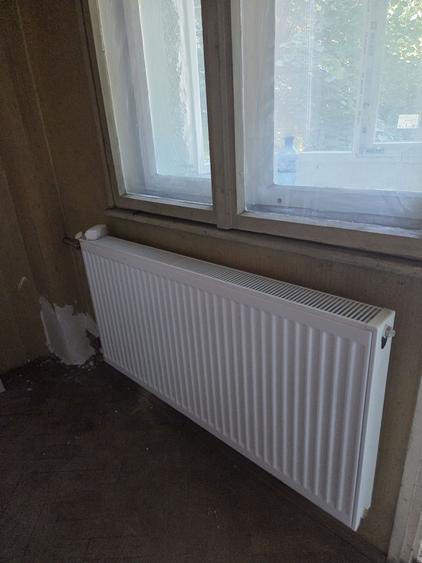 Apartament cu 3 camere semidecomandat în Nord