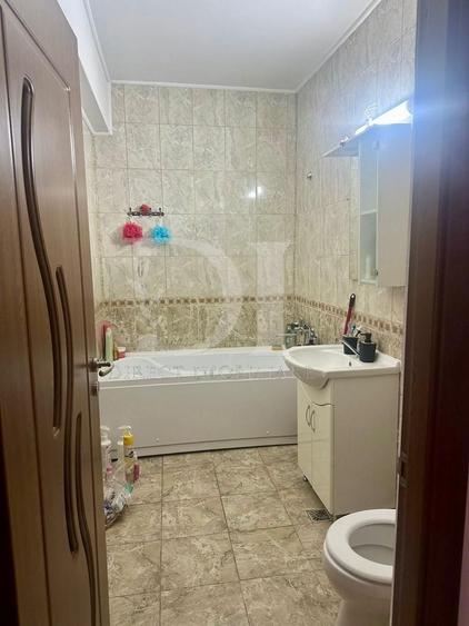 Garsonieră decomandată, mobilată în Florești