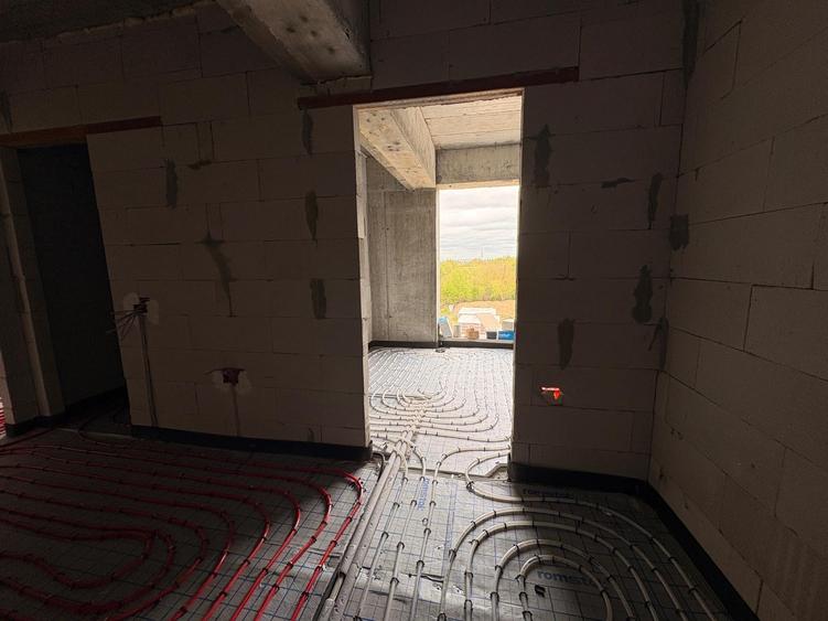 Apartament cu 3 camere decomandat în Unirii