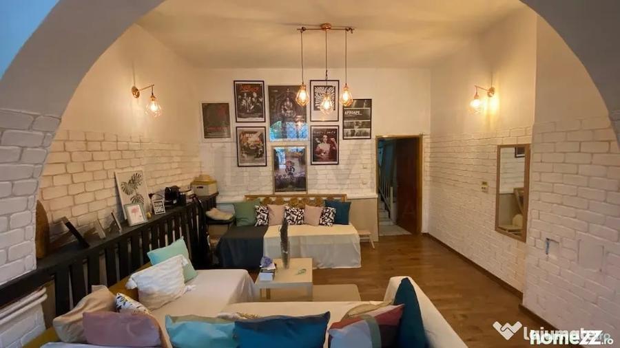 Casă cu 2 camere cu Teren 180 Mp în Domenii