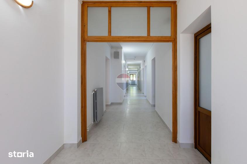 Spațiu comercial, de 1,152 mp, în Central