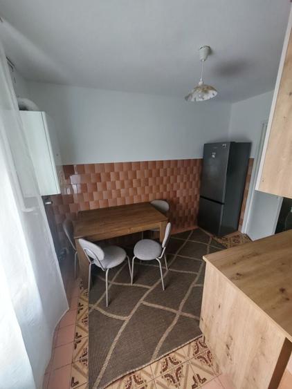 Apartament cu 2 camere decomandat în Tudor