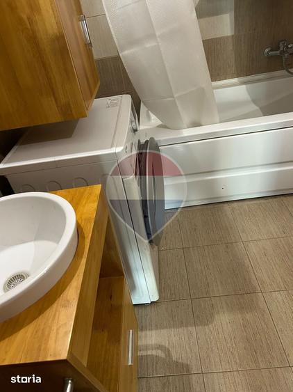 Apartament de inchiriat - 3 camere Bulevardul Stefan cel Mare - 7