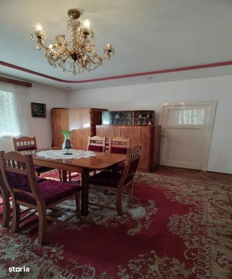 Casă cu 4 camere în Birtin
