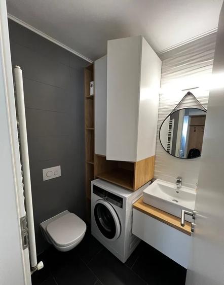 Apartament cu 2 camere decomandat, mobilat în Tractorul