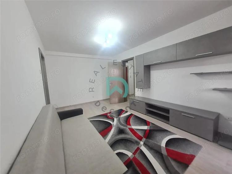 Apartament cu 2 camere semidecomandat în Vlahuță
