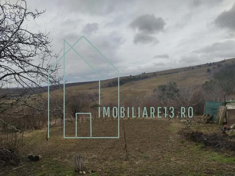 Casă cu 2 camere cu Teren 1789 Mp în Central