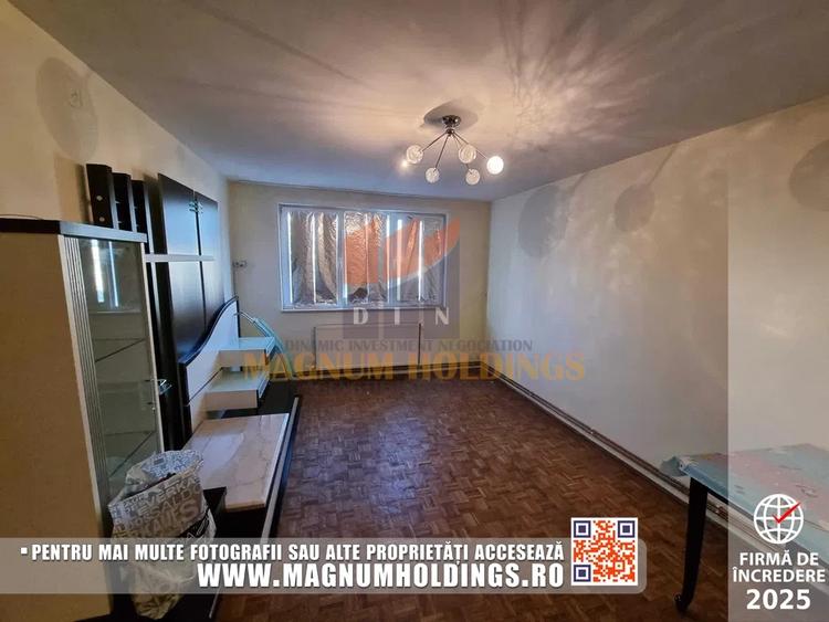 Apartament cu 3 camere decomandat, mobilat în Trivale