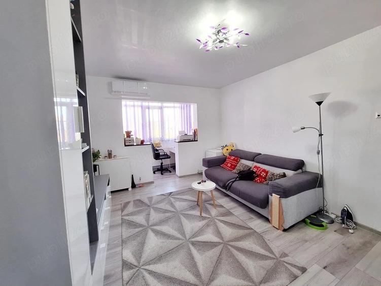 Apartament cu 2 camere semidecomandat în Banca Națională
