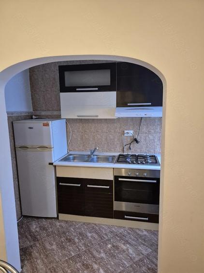 Apartament cu 2 camere decomandat în Colonești