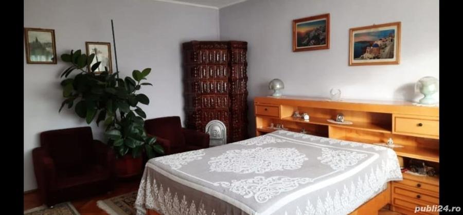 Casă cu 5 camere cu Teren 1124 Mp în Recaș