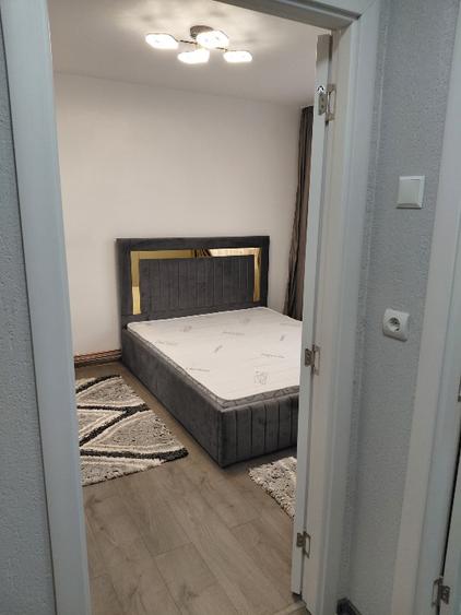 Apartament cu 2 camere semidecomandat în Republicii